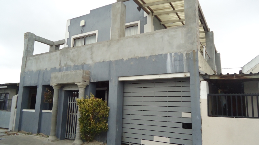 5 Bedroom Property for Sale in Delft Western Cape